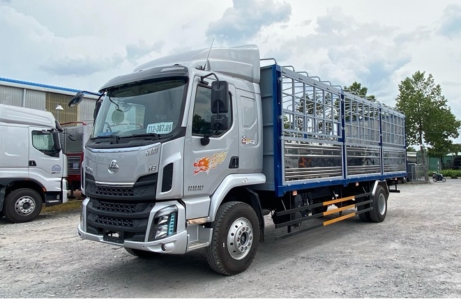 Chenglong M3 180Hp thung mui bat 9m9
