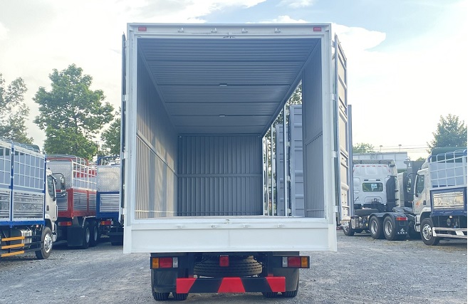 Chenglong M3 180Hp thung palet