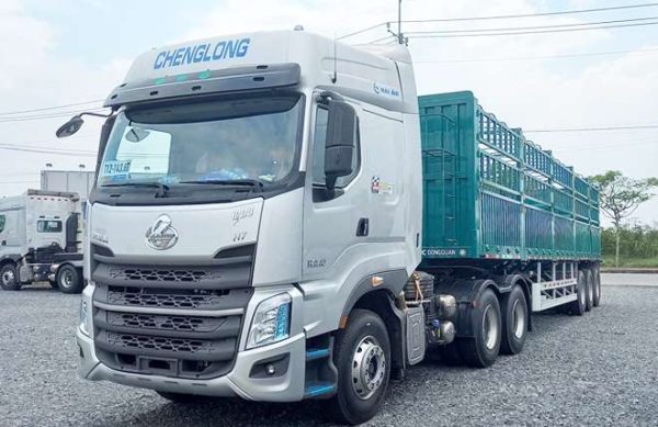 Xe đầu kéo Chenglong H7 2 cầu 385Hp